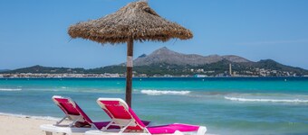 Chalet 'Llac D'alcudia' with Lake View, Wi-Fi and Air Conditioning