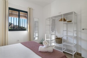 4 camere, Wi-Fi gratuito, lenzuola