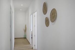 Interior - Country House 'El Moral' with Mountain View, Private Terrace and Wi-Fi (Prado del Rey)