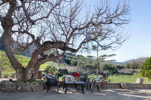 Landhaus 'El Moral' mit Bergblick, privater Terrasse und Wi-Fi