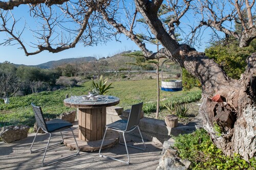 Landhaus 'El Moral' mit Bergblick, privater Terrasse und Wi-Fi