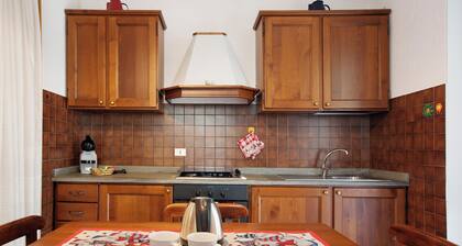 Studio 'A4 Piano Rialzato' with Mountain View, Private Terrace and Wi-Fi