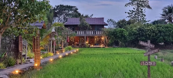 Exterior - hueankwankhao (Chom Thong)