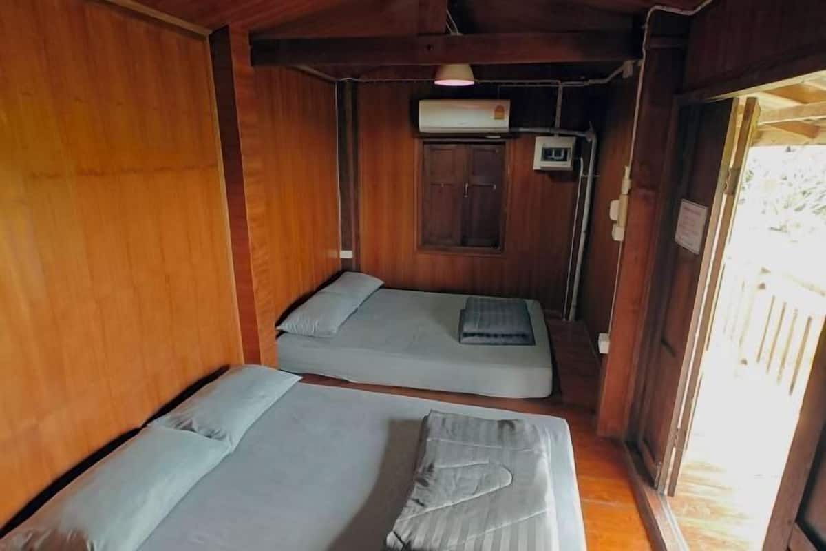 1 bedroom, free wired internet