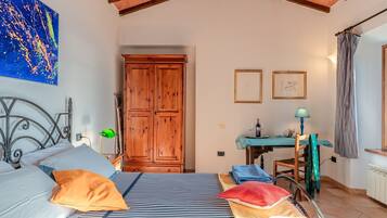 1 camera, ferro/asse da stiro, Wi-Fi gratuito, lenzuola