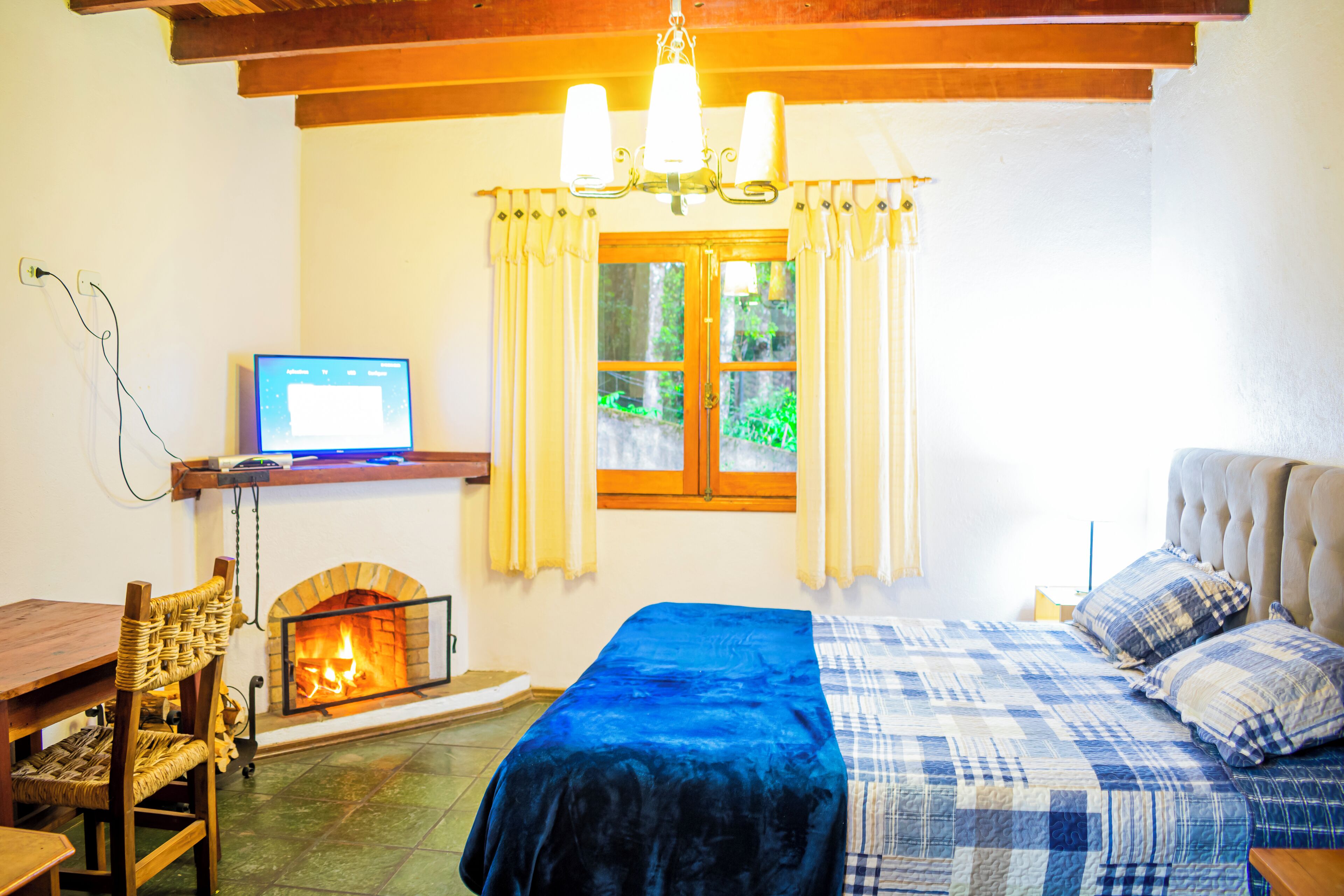 Colchones con pillow-top, decoración personalizada y muebles diferentes 