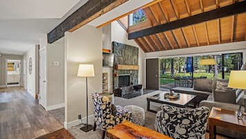 TV connectée, cheminée