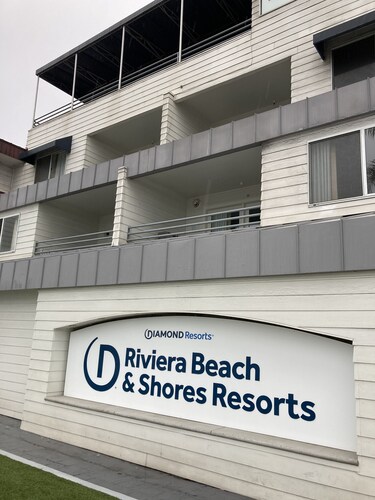 Walk across to beach 2/2 Riviera Shores Resort @ Hilton Grand Vacation Club