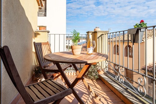 Maison de campagne "Ca Lazaro" avec vue sur les montagnes, terrasse privée et Wi-Fi