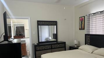 2 bedrooms, iron/ironing board, WiFi, bed sheets