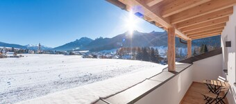 Farmhouse 'Apt Aurora' with Mountain View, Shared Garden and Wi-Fi