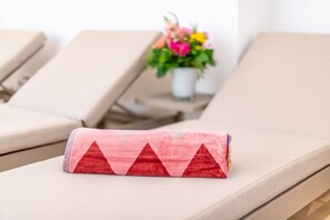 Unclassified image, 2 of 38, button - F27 Living Whg. 08 - F27 Living (Sylt)