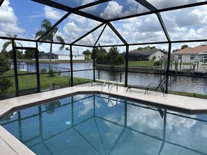 Pool - Peaceful Cottage, your perfect getaway in the Cape (Cape Coral)