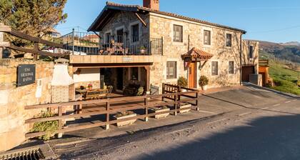 Apartment 'Juntana 1' with Mountain View, Shared Terrace and Wi-Fi