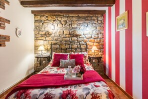 3 habitaciones, wifi gratis y ropa de cama 