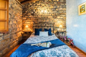 3 makuuhuonetta, ilmainen Wi-Fi, vuodevaatteet