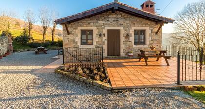 Apartment 'Juntana 2' with Mountain View, Shared Terrace and Wi-Fi