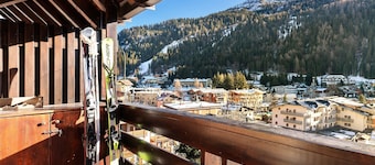 Appartement 'Casadegli Orsi' met Uitzicht op de Bergen, Balkon en WiFi