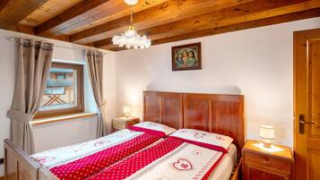 3 habitaciones, tabla de planchar con plancha y wifi gratis