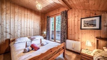 5 Schlafzimmer, Bügeleisen/Bügelbrett, kostenloses WLAN, Bettwäsche