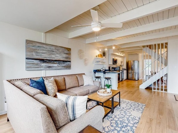 Smart TV - Expansive Coastal Retreat, 50 Yards from the Beach (Bethany Beach)