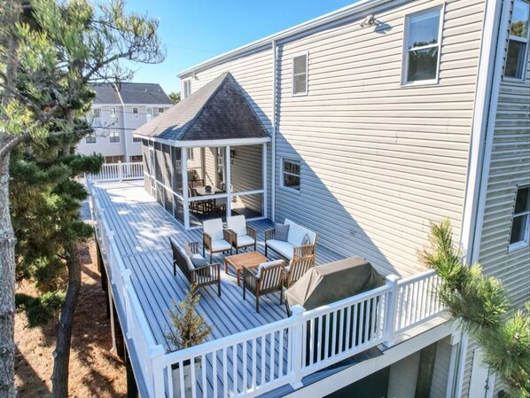Terrace/patio - Expansive Coastal Retreat, 50 Yards from the Beach (Bethany Beach)