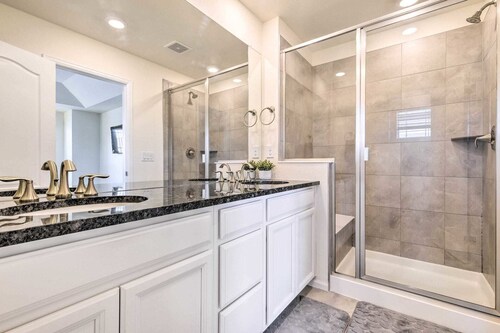 Charming 3BR Retreat - Perfect for Families!