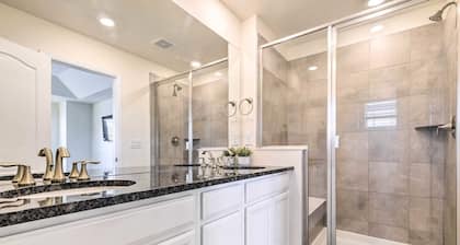 Charming 3BR Retreat - Perfect for Families!