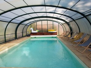 Innenpool, beheizter Pool