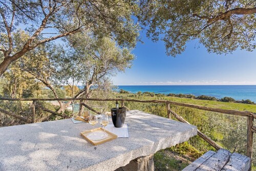 Casa Mulas ground floor with access to the sea