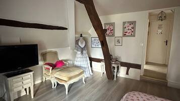 1 chambre, Wi-Fi gratuit, draps fournis