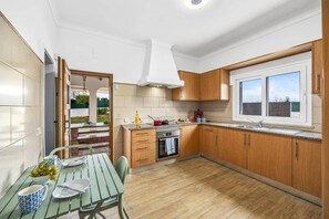 Mikrovågsugn och diskmaskin