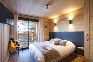 6 Schlafzimmer, Reisekinderbett, kostenloses WLAN, Bettwäsche