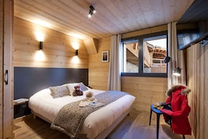 6 Schlafzimmer, Reisekinderbett, kostenloses WLAN, Bettwäsche