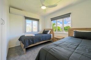 3 slaapkamers, een strijkplank/strijkijzer, wifi, beddengoed