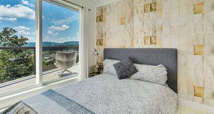 Chatt Pulse:Spacious, Chic Chattanooga Retreat