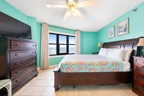 3 bedrooms, desk, iron/ironing board, WiFi