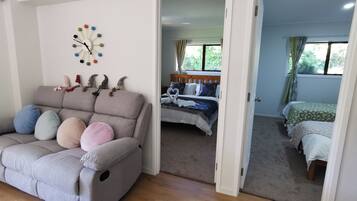 2 bedrooms, WiFi, bed sheets