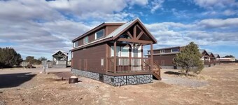 064B Grand Canyon Chalet near South Rim King Bed
