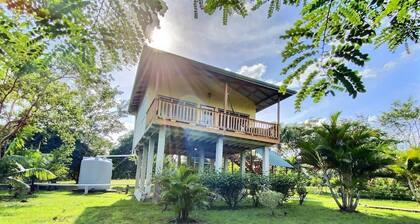 King Suite Nature Getaway on Large Fruit Farm