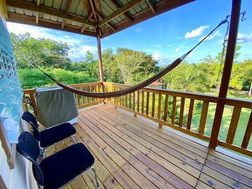 King Suite Nature Getaway on Large Fruit Farm