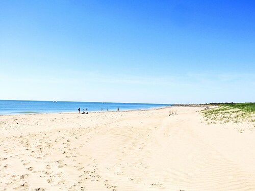 La Bosse XL (Villa + Dépendance) by Interhome