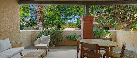 Outdoor dining
