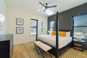 10 bedrooms, free WiFi, bed sheets