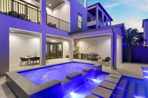 Outdoor dining - Hey Jude - Pet Friendly 30A Vacation Home with Secluded Pool Space & Beach View (Santa Rosa Beach)