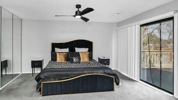 3 slaapkamers, een strijkplank/strijkijzer, reisbedje, gratis wifi