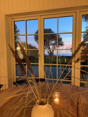 Interior - Beautiful holiday home from 2021 with a lovely seaview (Rønne)