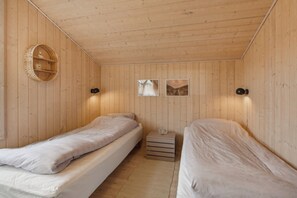 3 bedrooms, iron/ironing board, free WiFi - Cozy summer house in North Jutland (Fjerritslev)