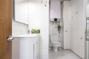 Towels - Apt. San Antón in front of the port of Llanes (Llanes)