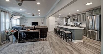 City Retreat Near the Lake, Great for Fishing